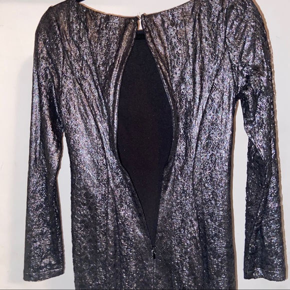 Cache Dress - Picture 3 of 6